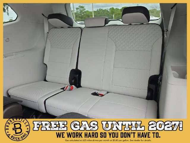 New 2027 GMC Acadia Denali w/ Denali Reserve Package FWD image 16