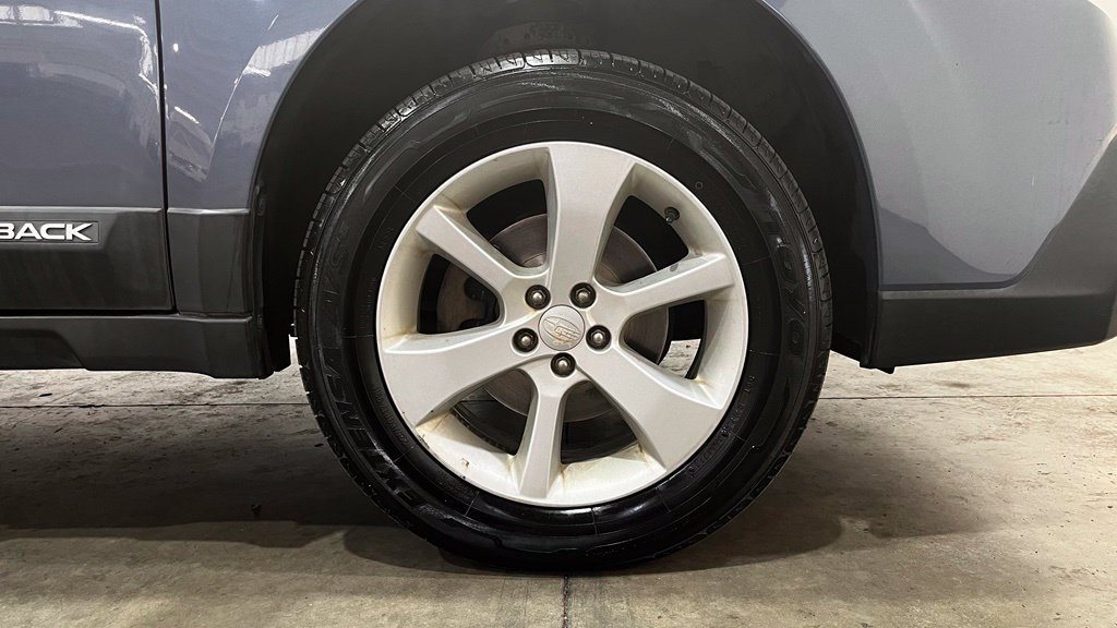 Used 2013 Subaru Outback 2.5i Premium AWD/4WD image 11