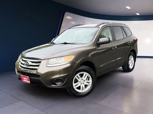 Used 2012 Hyundai Santa Fe GLS image 1