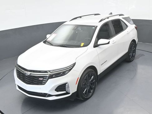 Used 2023 Chevrolet Equinox RS image 48