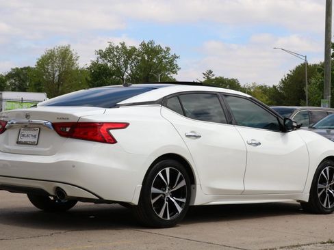 Used 2017 Nissan Maxima Platinum FWD image 9