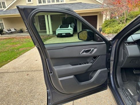 Used 2024 Land Rover Range Rover Velar Dynamic SE image 13