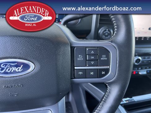 Used 2024 Ford F250 Lariat w/ Lariat Ultimate Package image 32