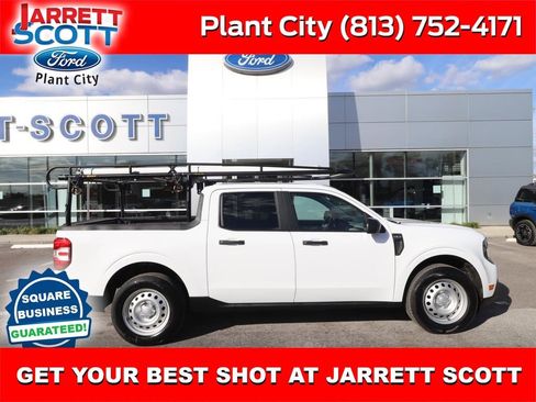 Certified 2025 Ford Maverick XLT w/ Equipment Group 302A image 1