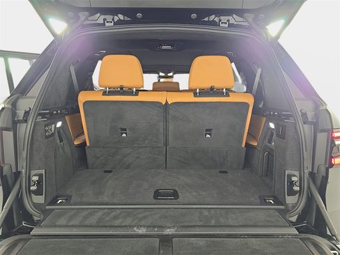 Used 2026 BMW X7 xDrive40i w/ Premium Package image 13