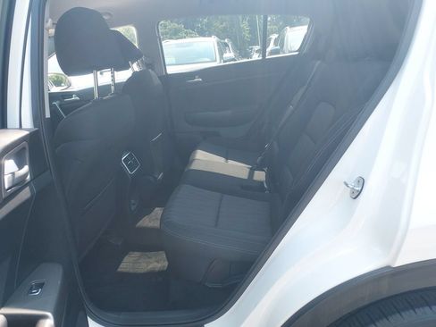 Used 2020 Kia Sportage LX AWD/4WD image 25