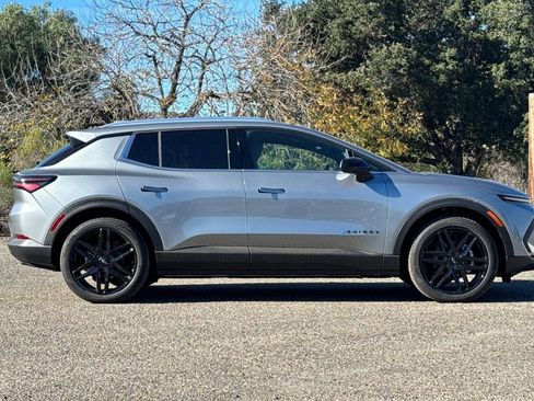 New 2026 Chevrolet Equinox EV LT w/ LPO, Blackout Package FWD image 3