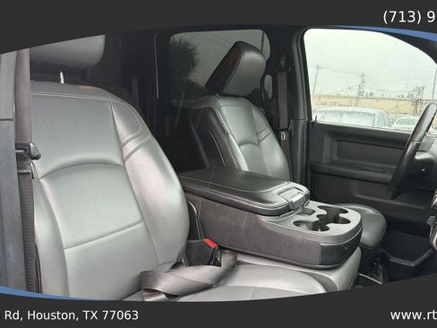 Used 2022 RAM 2500 Tradesman w/ Chrome Appearance Group AWD/4WD image 39