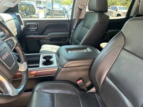 Used 2017 GMC Sierra 1500 SLT w/ SLT Premium Package RWD image 10