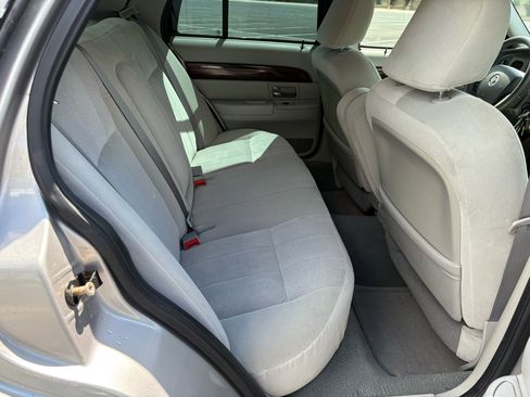Used 2005 Mercury Grand Marquis GS image 24