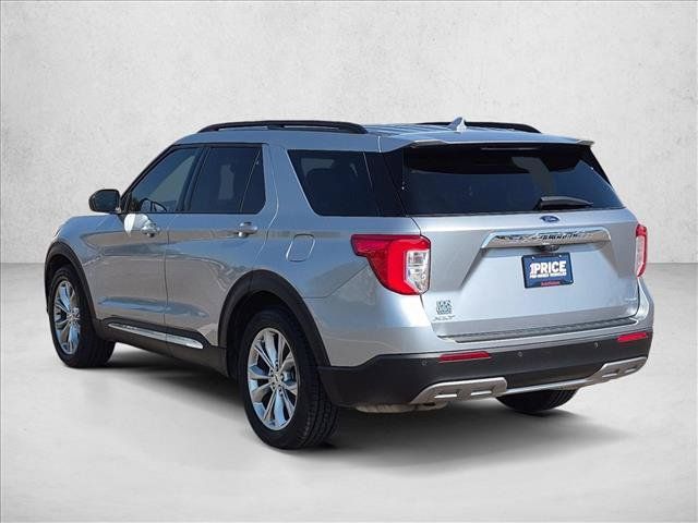 Used 2020 Ford Explorer XLT w/ Equipment Group 202A RWD image 8