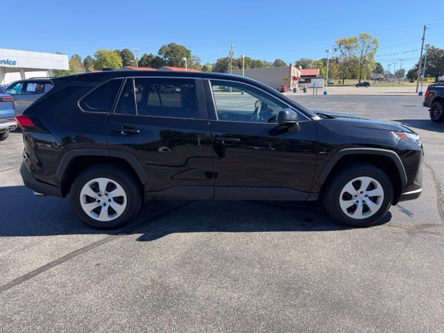 Used 2025 Toyota RAV4 LE AWD/4WD image 17