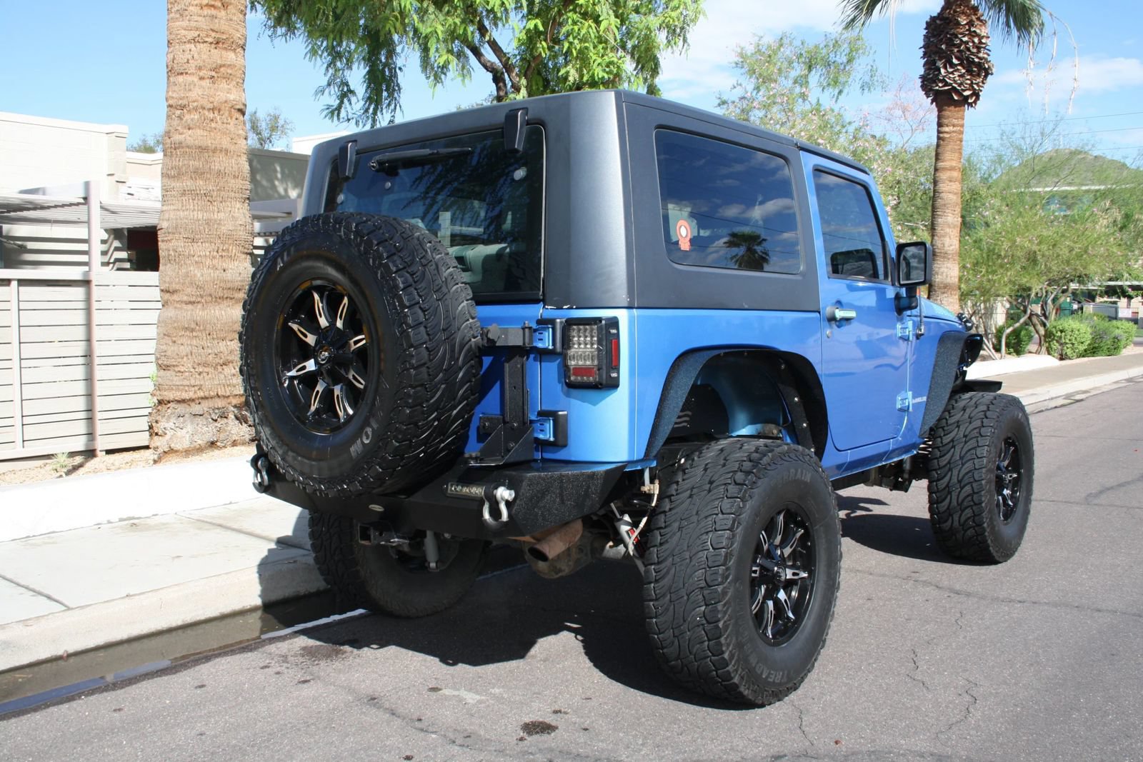 Used 2010 Jeep Wrangler Rubicon w/ Trailer Tow Group AWD/4WD image 5