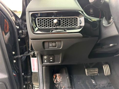 Used 2024 Honda Civic Sport image 12