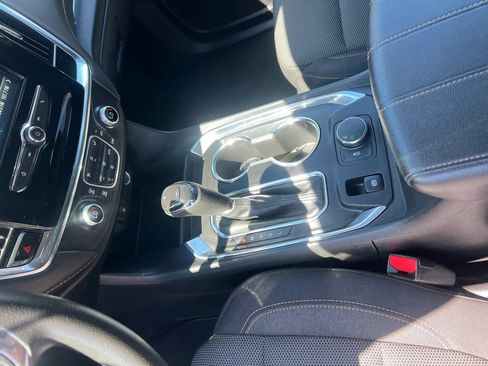 Used 2019 Chevrolet Traverse LS FWD image 15