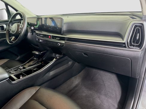 Used 2024 Kia Sorento S image 30