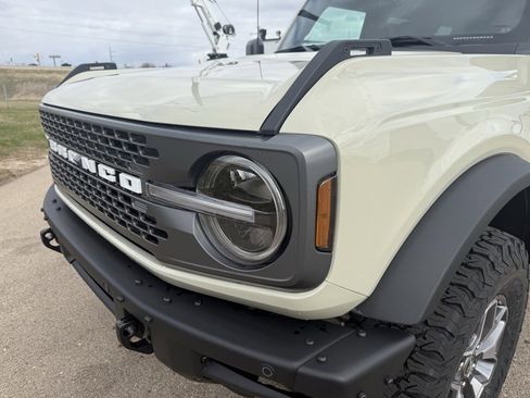 New 2025 Ford Bronco Badlands image 26