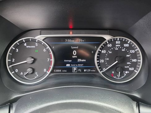 Used 2024 Nissan Sentra SV FWD image 18