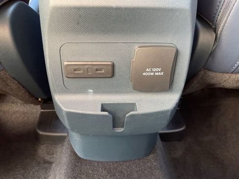 Used 2025 Ford Maverick Lariat w/ 4K Tow Package image 18