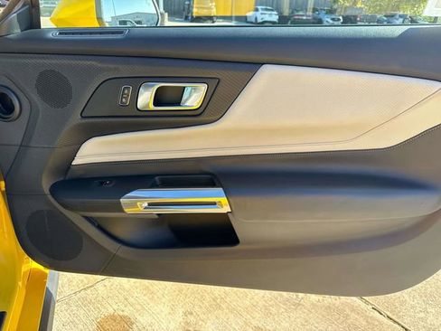 Used 2024 Ford Mustang Premium image 17
