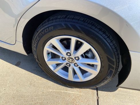 Used 2025 Toyota Camry LE FWD image 36