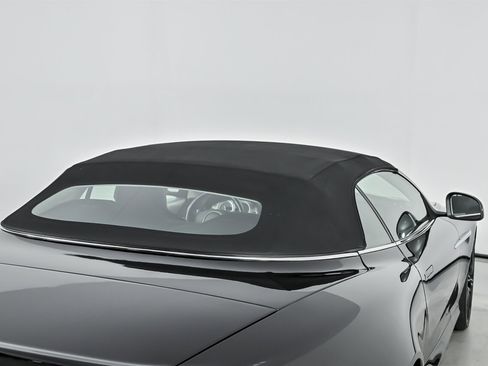 Used 2012 Aston Martin Virage Volante image 18