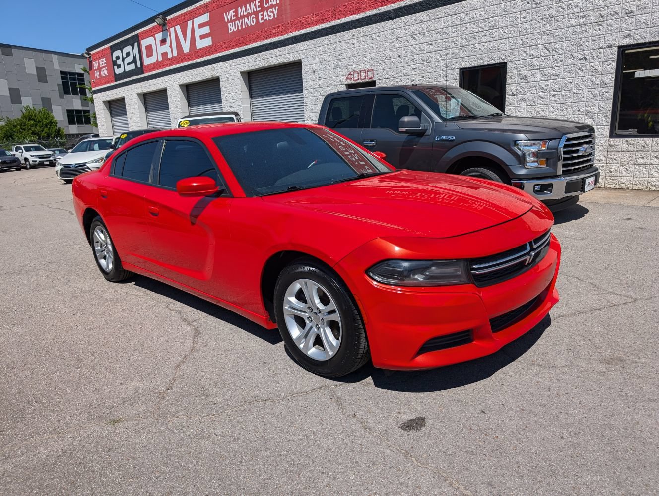 Used 2020 Dodge Charger SXT w/ Leather Interior Group RWD image 1