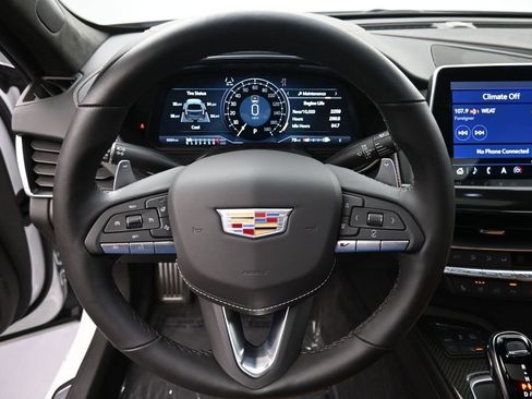 Used 2022 Cadillac CT5 V w/ Platinum Package RWD image 12
