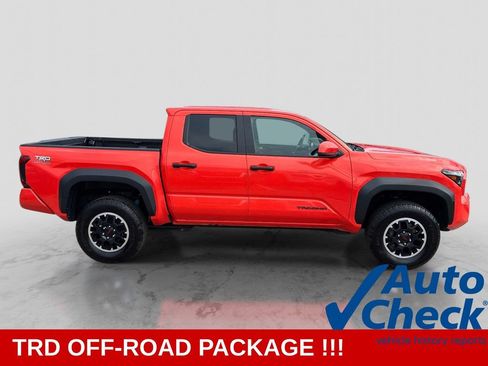 Used 2024 Toyota Tacoma TRD Off-Road AWD/4WD image 8