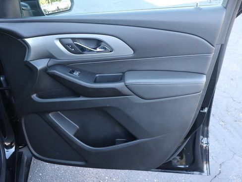 Used 2023 Chevrolet Traverse LT AWD/4WD image 29