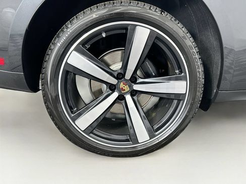 Used 2026 Porsche Macan AWD/4WD image 34
