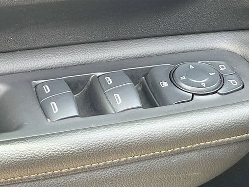 Used 2024 GMC Terrain AT4 w/ Tech Package image 18