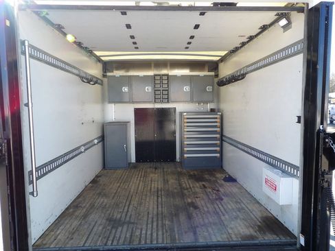 Used 2020 Ford F450 XL w/ Power Equipment Group image 45