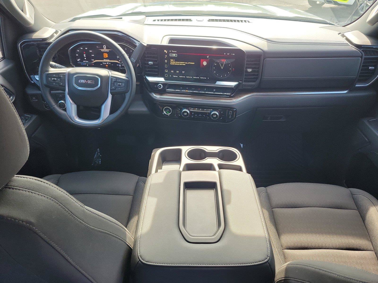 Used 2024 GMC Sierra 1500 Elevation AWD/4WD image 9