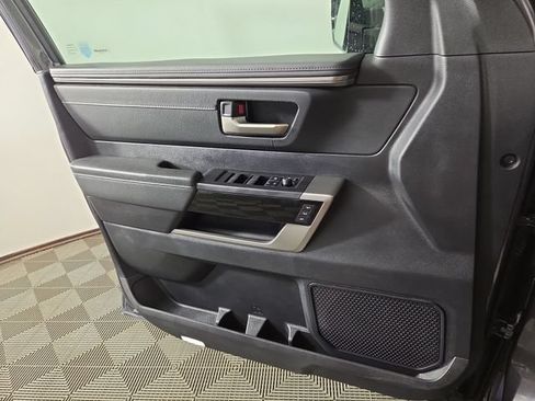 Used 2023 Toyota Tundra Limited AWD/4WD image 31