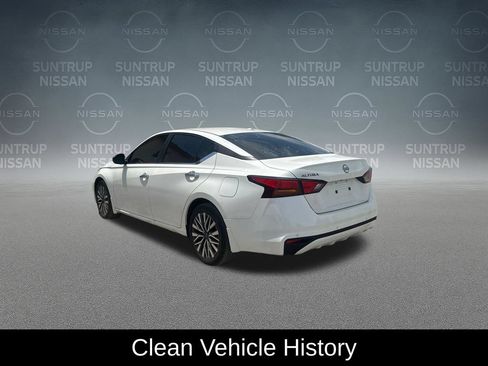 Used 2025 Nissan Altima 2.5 SV FWD image 4