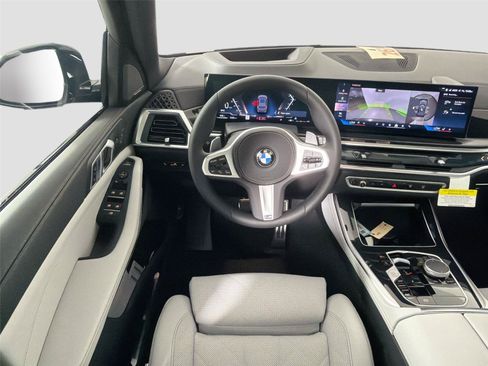 New 2026 BMW X5 xDrive40i w/ M Sport Package AWD/4WD image 20