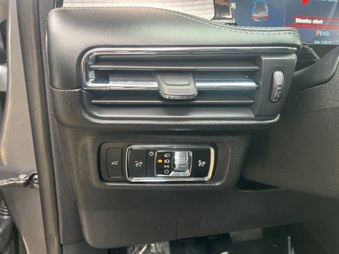 Used 2023 Lincoln Corsair AWD w/ Equipment Group 101A image 42