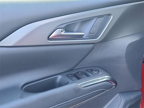 New 2026 Chevrolet Traverse LT w/ Driver Confidence Package image 21