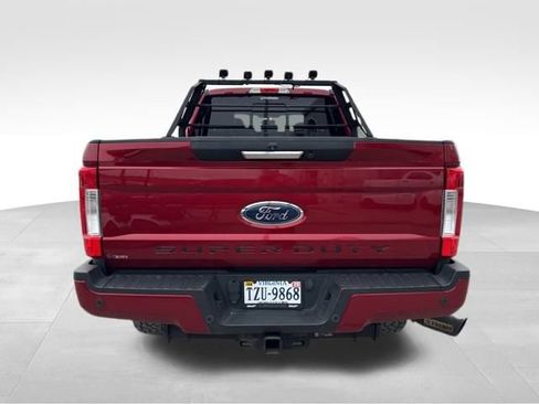 Used 2019 Ford F250 Lariat image 11