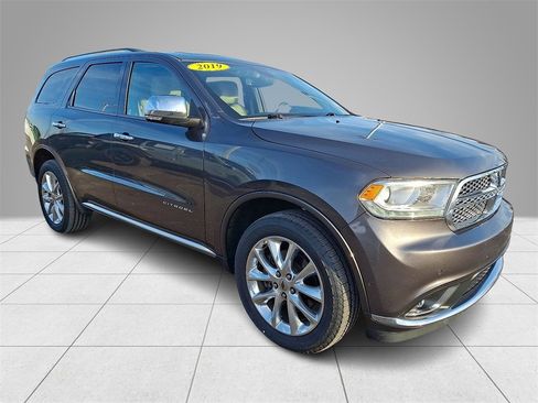 Used 2019 Dodge Durango Citadel image 3
