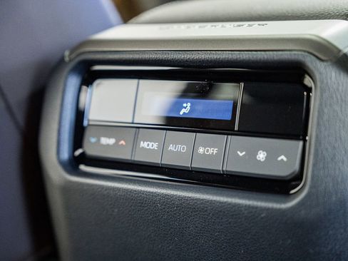 New 2026 Toyota Land Cruiser image 38