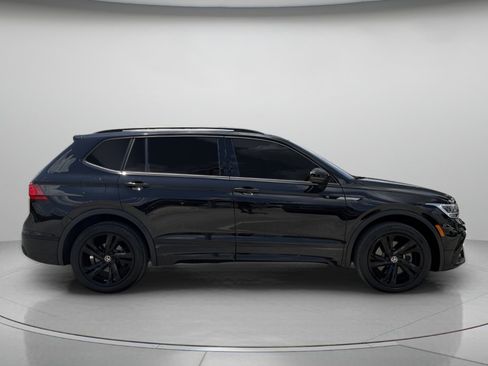Used 2023 Volkswagen Tiguan SE R-Line FWD image 2