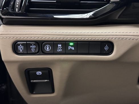 Used 2023 Acura MDX SH-AWD w/ Advance Package image 18