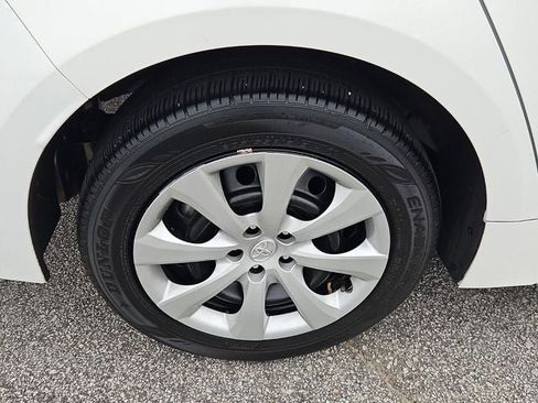 Used 2024 Toyota Corolla LE image 10