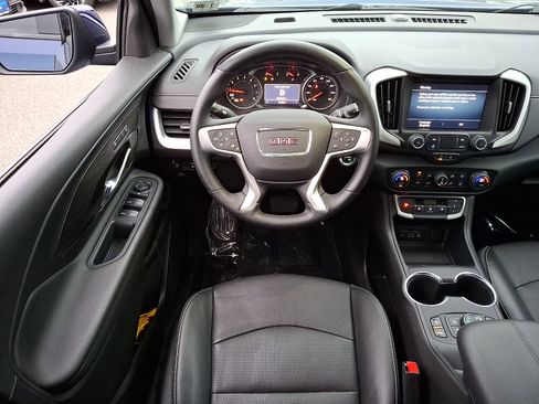 Used 2023 GMC Terrain SLT AWD/4WD image 11