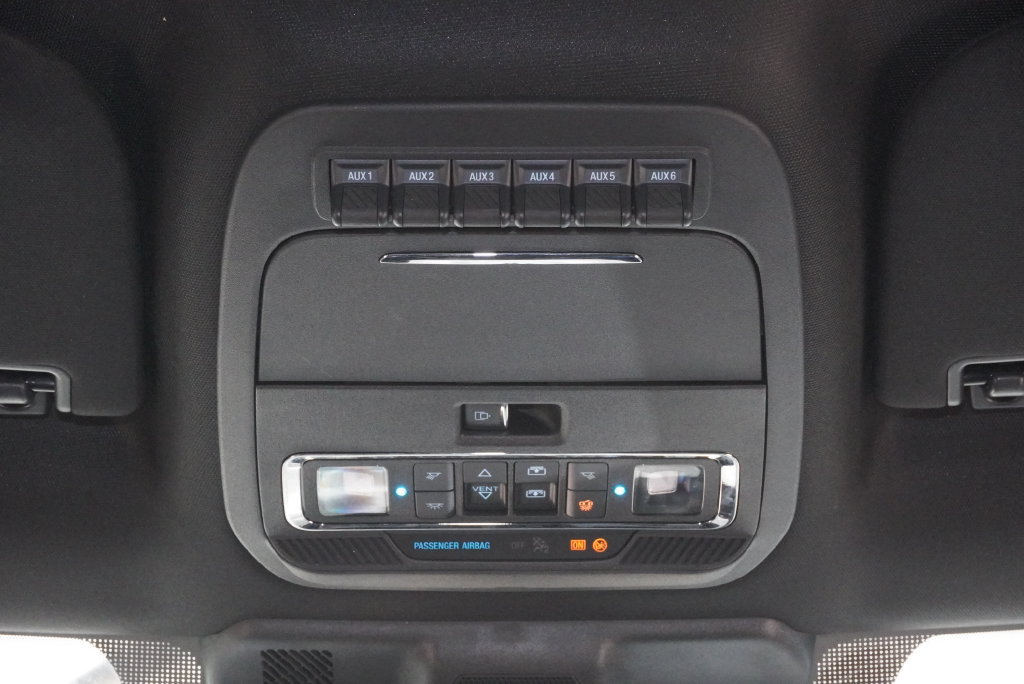 Used 2025 Ford F250 Platinum w/ FX4 Off-Road Package AWD/4WD image 23