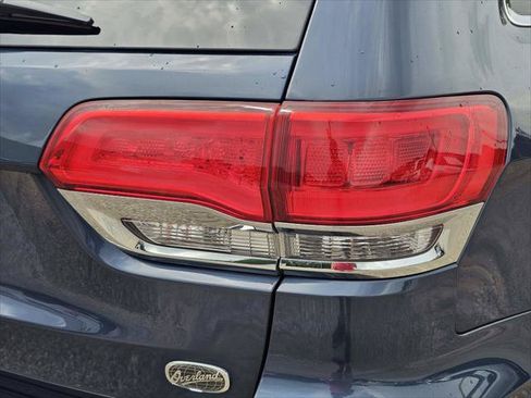Certified 2020 Jeep Grand Cherokee Overland AWD/4WD image 9