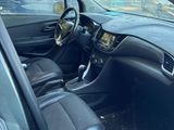 Used 2018 Chevrolet Trax LT w/ LT Convenience Package image 2