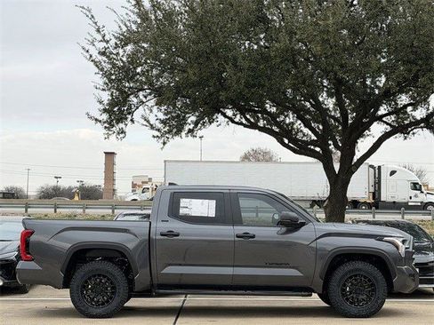 New 2026 Toyota Tundra SR5 image 3
